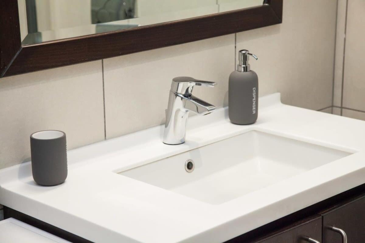 Appartement Elegant Urban Escape 1 Bd Apt In Kolonaki à Athènes Extérieur photo
