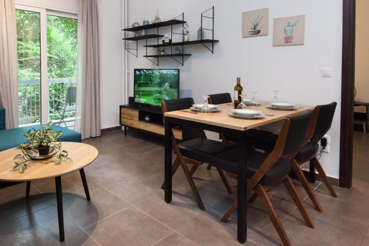 Appartement Elegant Urban Escape 1 Bd Apt In Kolonaki à Athènes Extérieur photo
