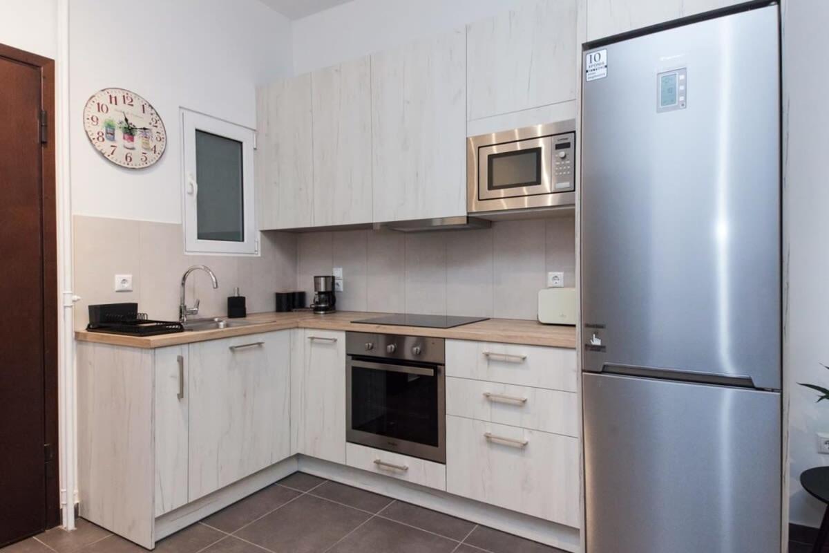 Appartement Elegant Urban Escape 1 Bd Apt In Kolonaki à Athènes Extérieur photo